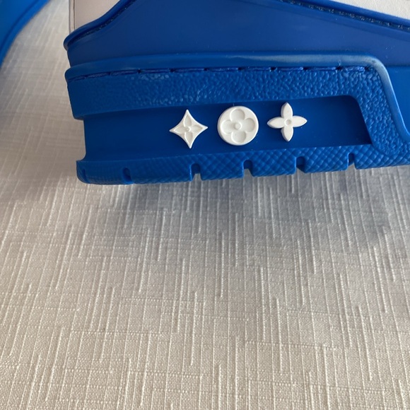 Louis VuittonTrainer White Blue Signature - Picture 11 of 16